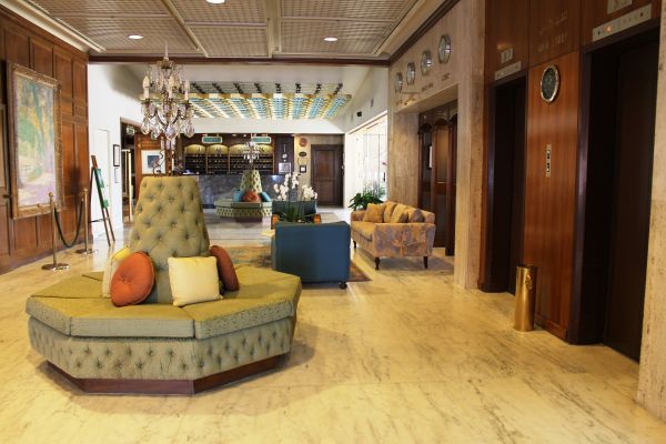 Hotel Al Bustan (Beirut)